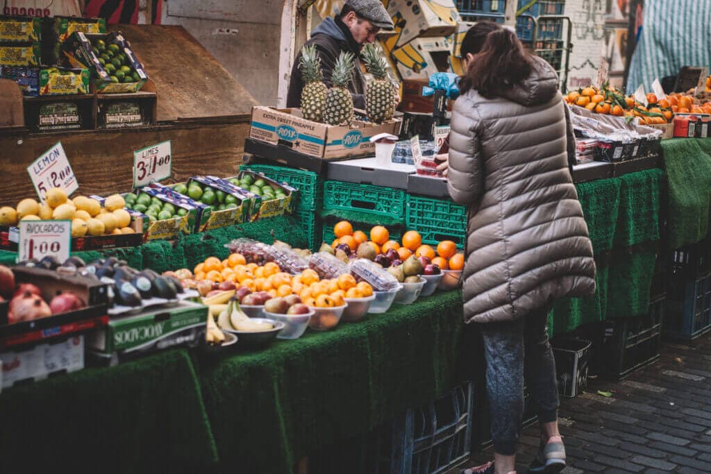 fruit city food vendor market marketplace 1391829 pxhere.com